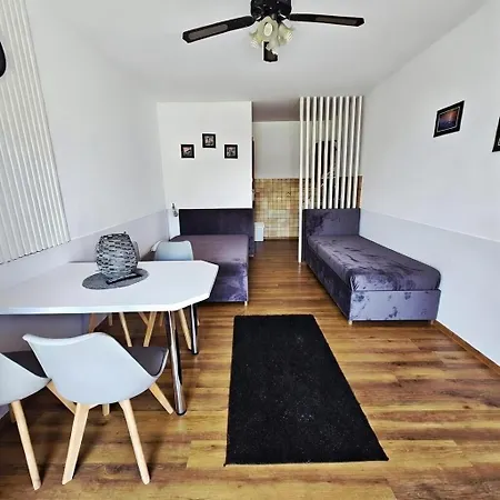 Fox Pokoje-apartament-domki Władysławowo