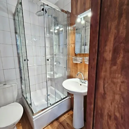 Fox Pokoje-apartament-domki *